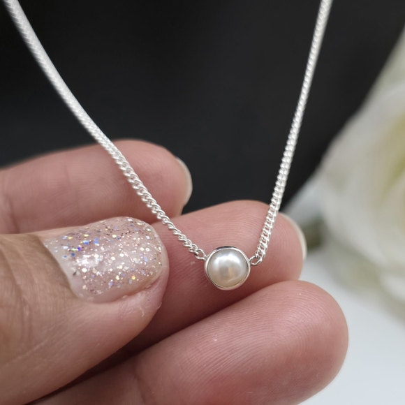 ❤️ PETITE PEARL STERLING SILVER NECKLACE - Picture 7 of 7